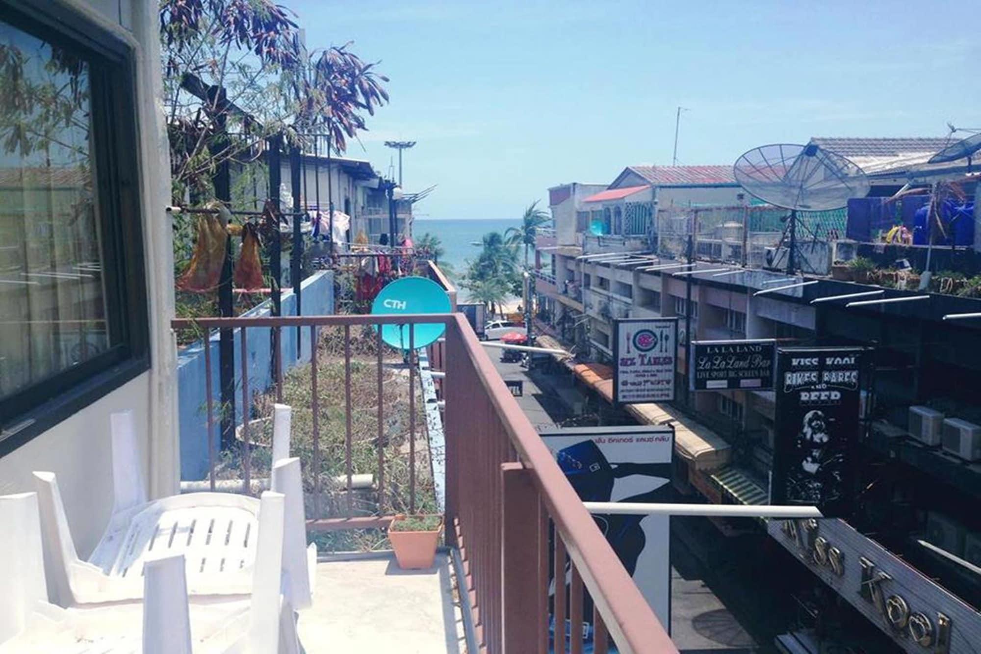 Sandman Hotel & Sports Bar Pattaya Exterior foto